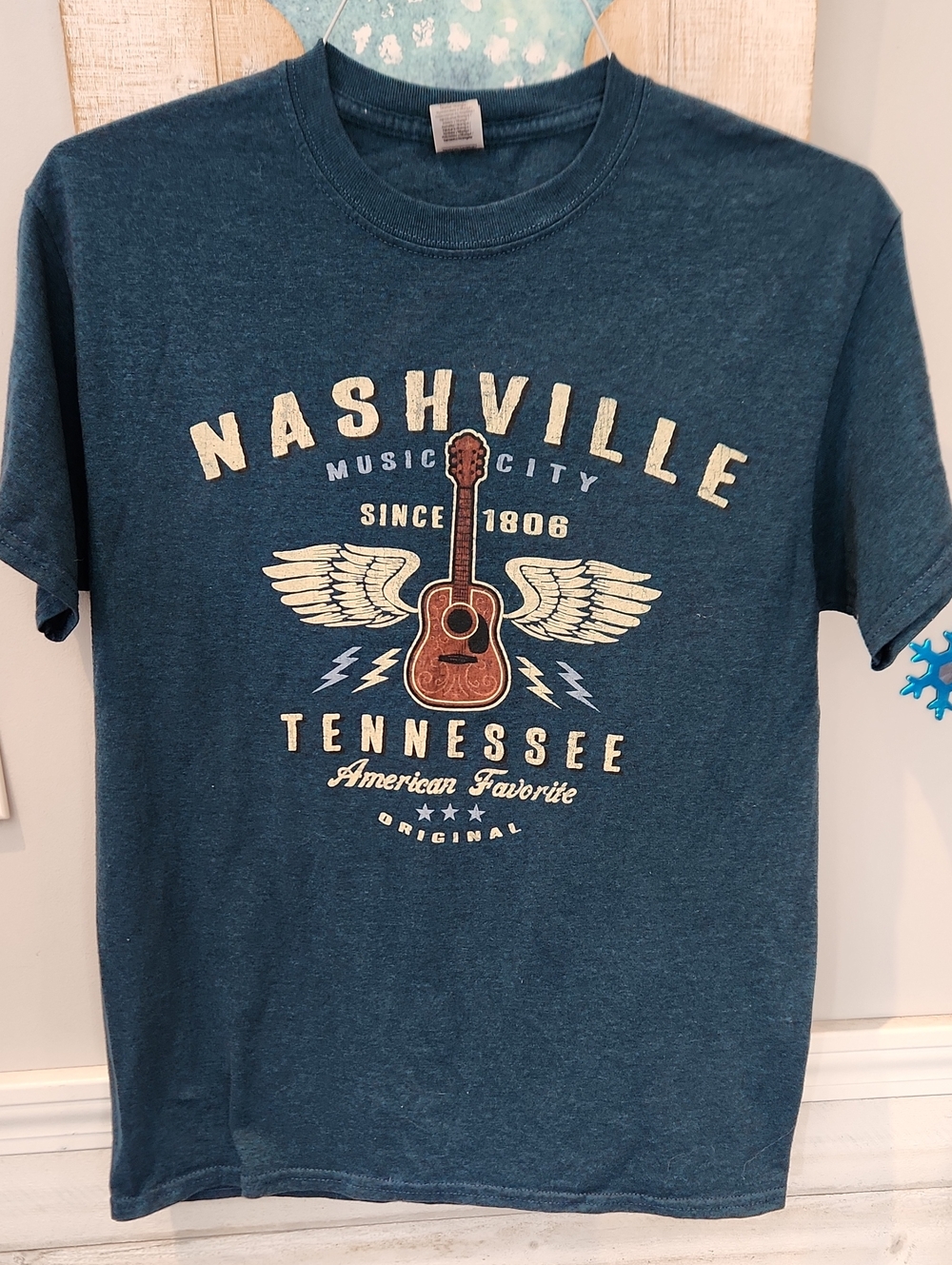 EUC Gildan Nashville Tennessee Graphic Tee - Blue No Sz Tag P2p-20"